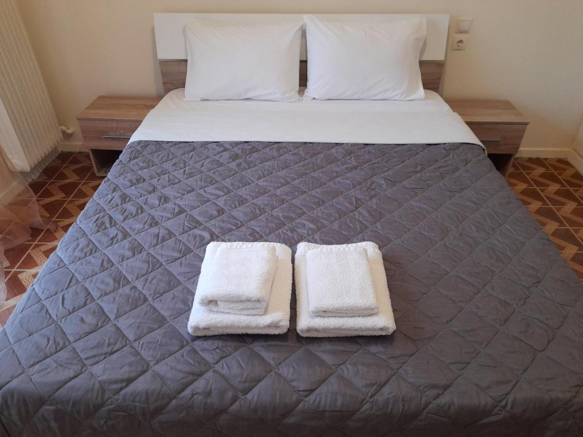 Rossa Appartement Patras Buitenkant foto